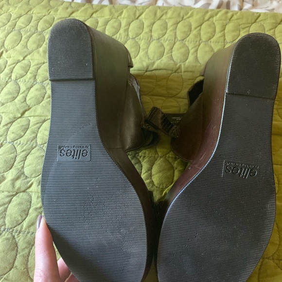 Elites by Walking Cradles wedge sandals, size 10 - Picture 3 of 6
